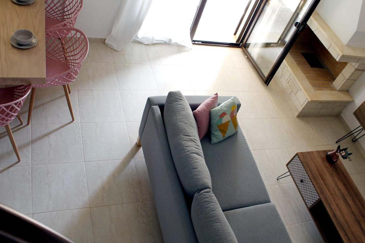 4 Bedroom Villa With Pool And Garden Nea Fokea Exterior foto